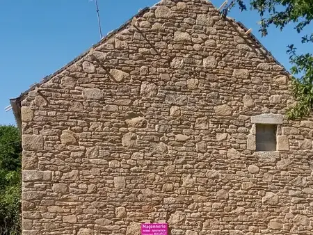 maçon à Le Hinglé - image 2