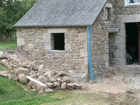 tailleur de pierre à Le Hinglé - image 3
